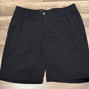 UA Men's 34 Black Shorts